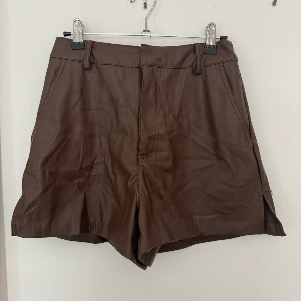 Hausen brown leather shorts